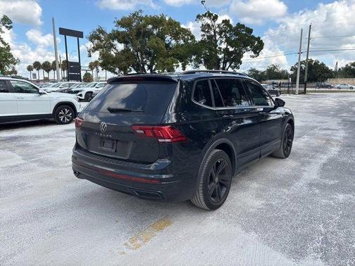 2024 Volkswagen Tiguan 2.0T SE R-Line Black