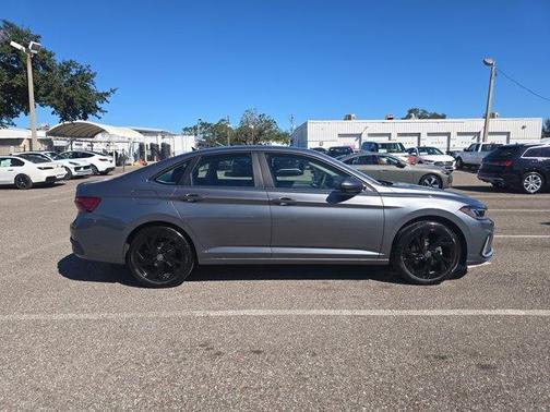 2026 Volkswagen Jetta 1.8T SE