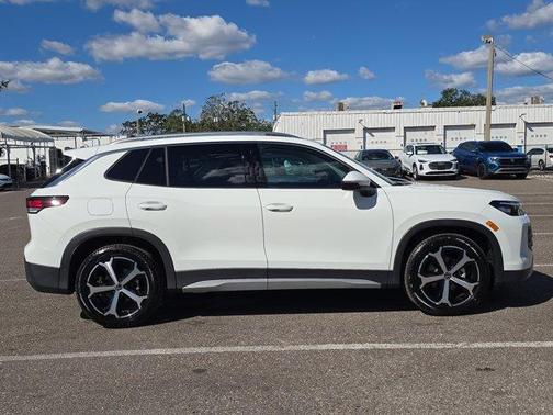 2025 Volkswagen Tiguan 2.0T SE