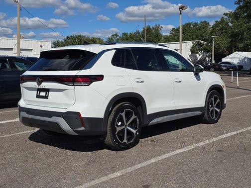 2025 Volkswagen Tiguan 2.0T SE