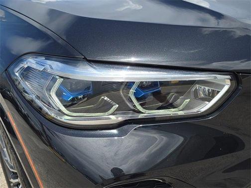 2022 BMW X5 M50i
