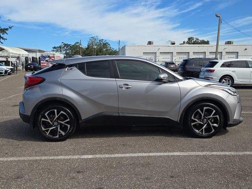 2020 Toyota C-HR XLE