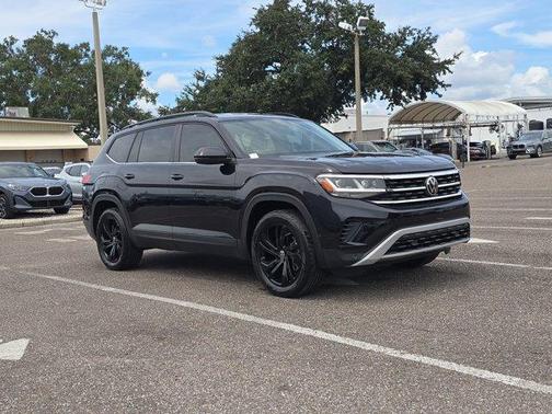 2022 Volkswagen Atlas 2.0T SE w/Technology
