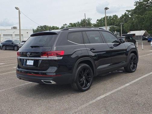 2022 Volkswagen Atlas 2.0T SE w/Technology