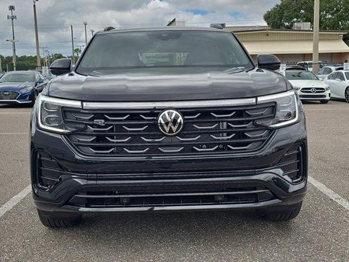 2026 Volkswagen Atlas Cross Sport 2.0T SEL R-Line Black