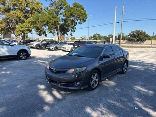 2013 Toyota Camry SE