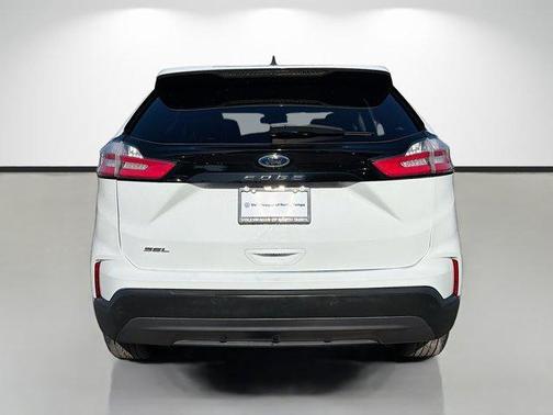 Oxford White 2022 Ford Edge SEL