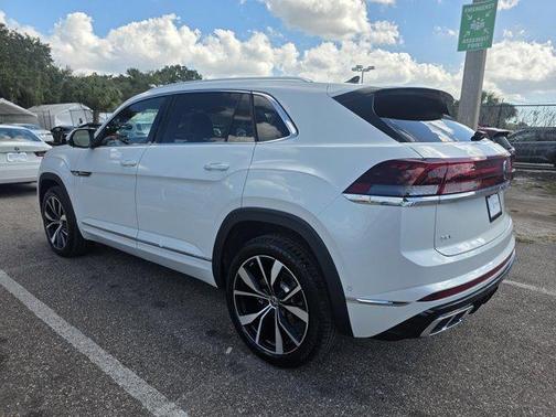 2026 Volkswagen Atlas Cross Sport 2.0T SEL Premium R-Line