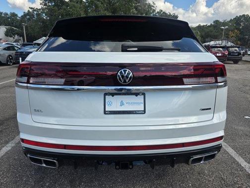 2026 Volkswagen Atlas Cross Sport 2.0T SEL Premium R-Line