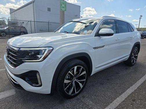 2026 Volkswagen Atlas Cross Sport 2.0T SEL Premium R-Line