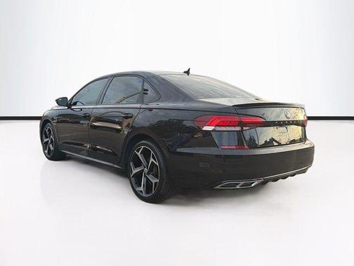 2020 Volkswagen Passat 2.0T R-Line