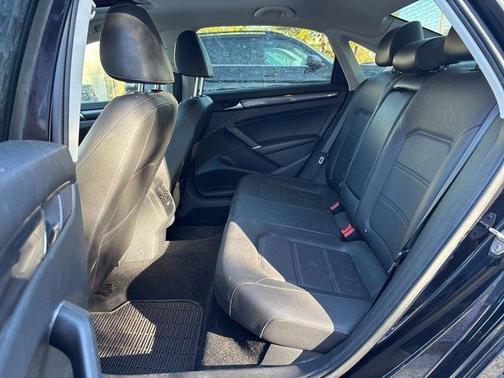 2020 Volkswagen Passat 2.0T R-Line