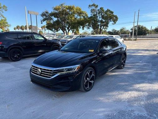 2020 Volkswagen Passat 2.0T R-Line