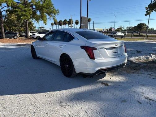 2022 Cadillac CT5 Luxury RWD