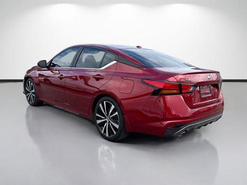 Sunset Drift Chromaflair 2019 Nissan Altima 2.5 SR