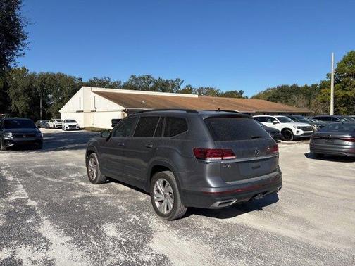 2023 Volkswagen Atlas 3.6L SE w/Technology
