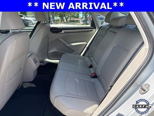 2018 Volkswagen Passat 2.0T R-Line