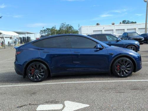 2023 Tesla Model Y Performance
