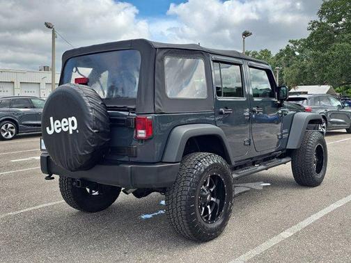 2017 Jeep Wrangler Unlimited Sport