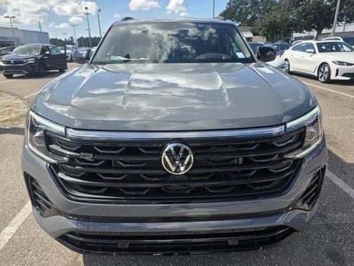 2026 Volkswagen Atlas Cross Sport 2.0T SEL R-Line Black