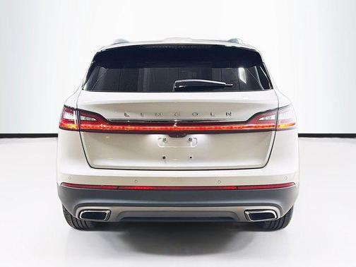 2021 Lincoln Nautilus Reserve