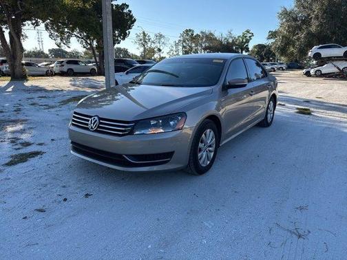 2015 Volkswagen Passat 1.8T Auto Wolfsburg Ed