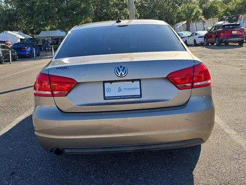 2015 Volkswagen Passat 1.8T Auto Wolfsburg Ed