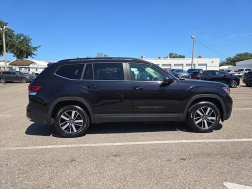 2023 Volkswagen Atlas 2.0T SE