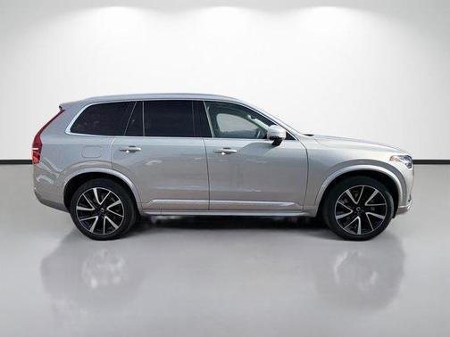 2023 Volvo XC90 B6 Plus 7-Seater