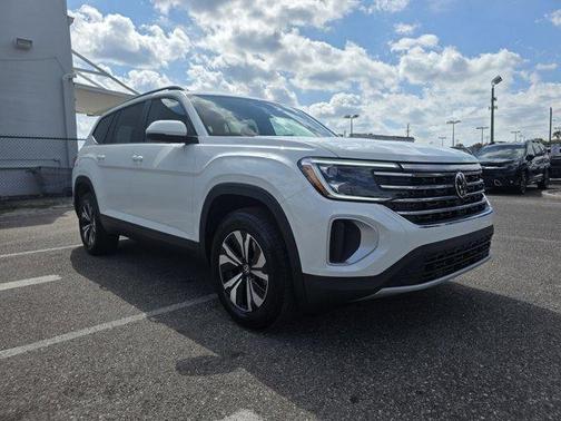 2026 Volkswagen Atlas 2.0T SE