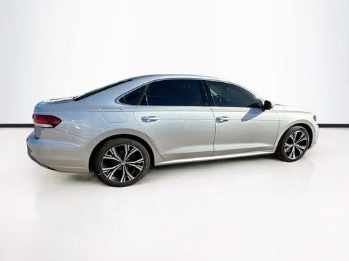2020 Volkswagen Passat 2.0T SEL
