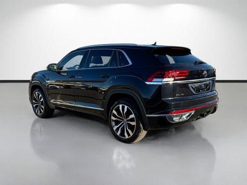2023 Volkswagen Atlas Cross Sport 3.6L V6 SEL Premium R-Line