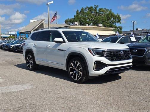 2025 Volkswagen Atlas 2.0T SEL Premium R-Line