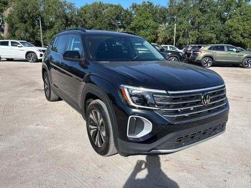 Deep Black Pearl Effect 2026 Volkswagen Atlas 2.0T SE