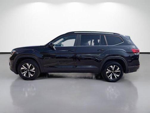 Deep Black Pearl Effect 2026 Volkswagen Atlas 2.0T SE