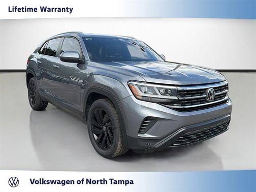 Platinum Gray Metallic 2023 Volkswagen Atlas Cross Sport 3.6L V6 SE w/Technology