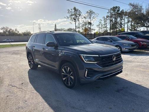 2025 Volkswagen Atlas 2.0T SEL Premium R-Line