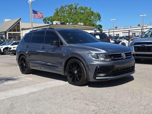 2020 Volkswagen Tiguan 2.0T SE R-Line Black