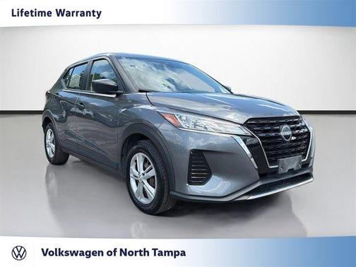 Gun Metallic 2023 Nissan Kicks S