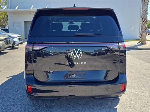 2025 Volkswagen ID. Buzz Pro S