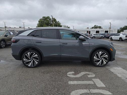 2025 Volkswagen ID.4 Pro S Plus