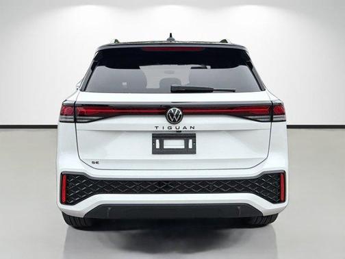 Opal White W/Deep Black Roof 2026 Volkswagen Tiguan 2.0T SE R-Line Black