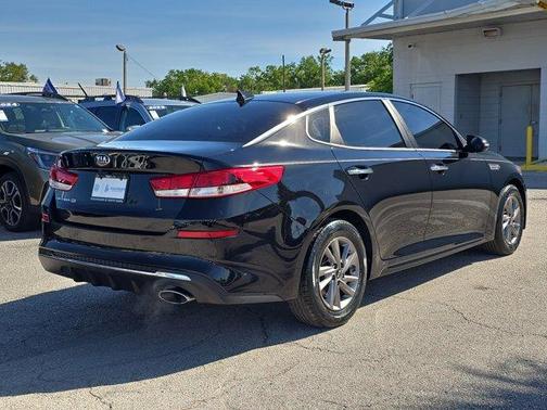 2020 Kia Optima LX