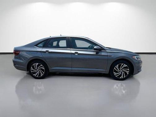 Platinum Gray Metallic 2021 Volkswagen Jetta 1.4T SEL