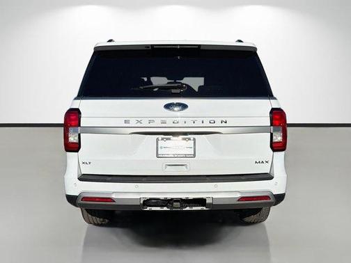 Oxford White 2024 Ford Expedition Max XLT