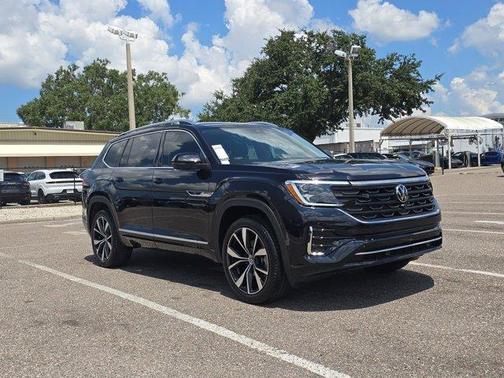 2025 Volkswagen Atlas 2.0T SEL Premium R-Line