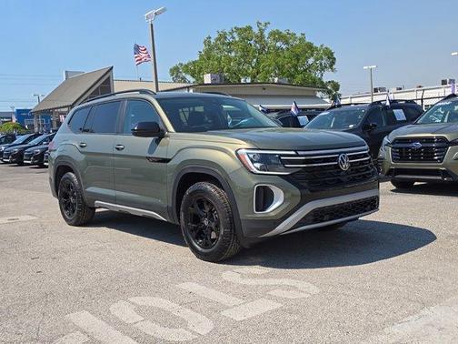 2025 Volkswagen Atlas 2.0T Peak Edition