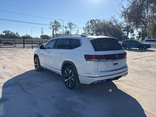 2024 Volkswagen Atlas 2.0T SEL Premium R-Line