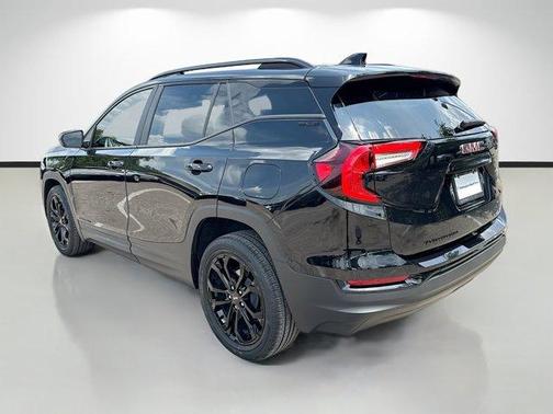 Ebony Twilight Metallic 2022 GMC Terrain SLE