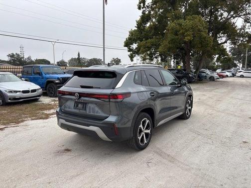 2025 Volkswagen Tiguan 2.0T SE